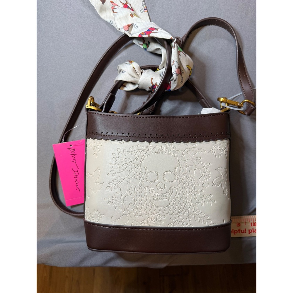NWT Betsey Johnson SKULL Embossed Crossbody Bag Cream Brown Scarf NWT